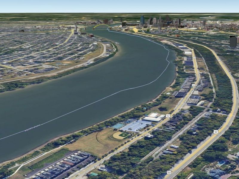 2416 Riverside Drive, Cincinnati, OH 45202 Photo 2