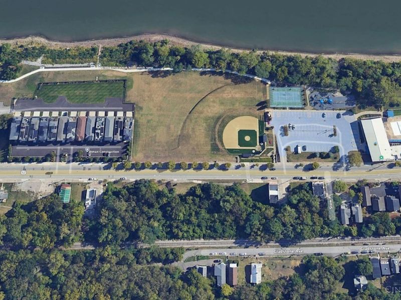 2416 Riverside Drive, Cincinnati, OH 45202 Photo 4