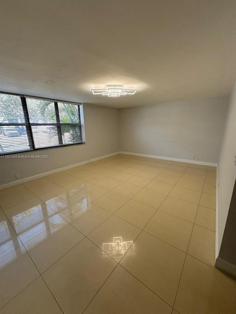 20401 NE 30th Ave, Unit 124-8, Aventura, FL 33180 Photo