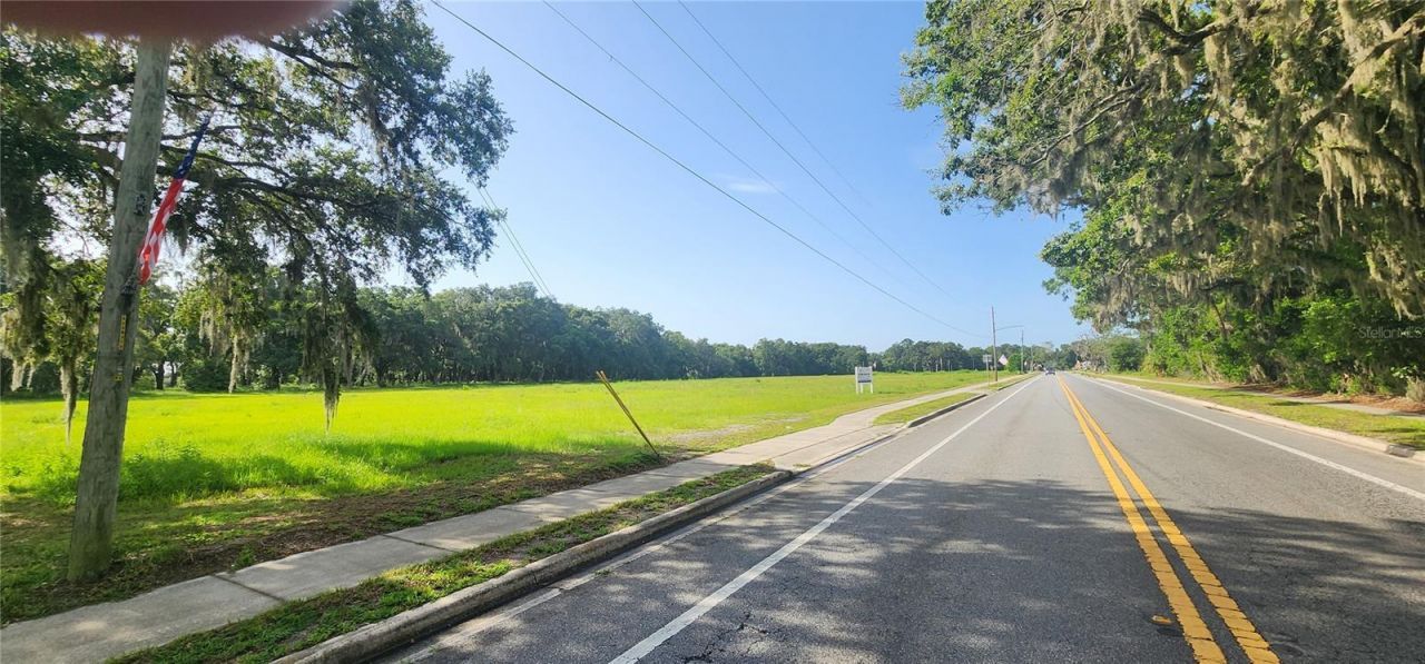 103 E 2nd Avenue E, Pierson, FL 32180 Photo