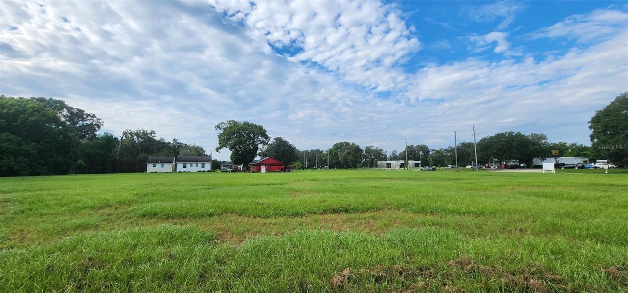 110 E 2nd Avenue, Pierson, FL 32180 Photo