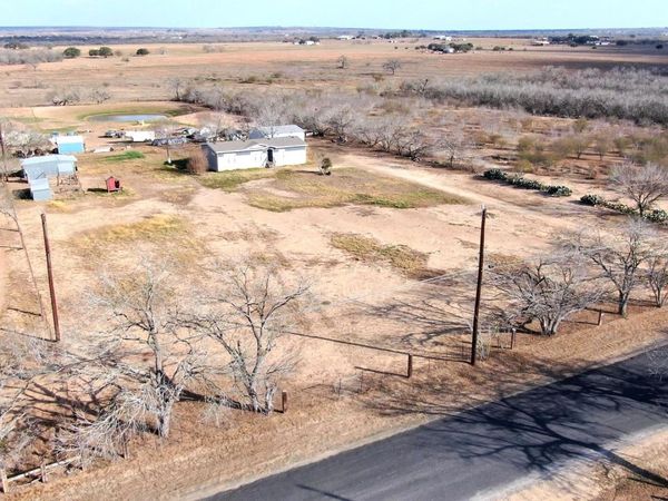 7510 Pittman, Adkins, TX 78101