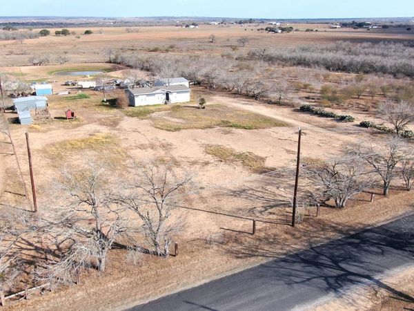 7510 Pittman, Adkins, TX 78101