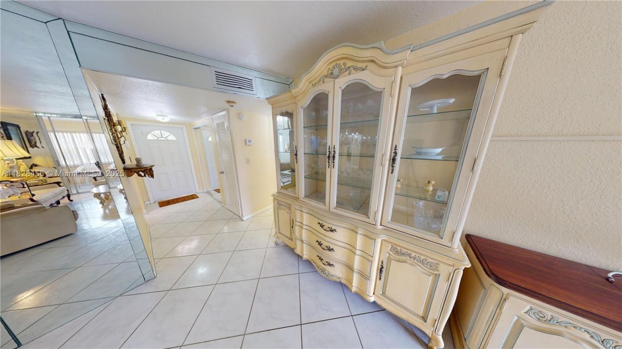 2801 N Pine Island Rd, Unit 103, Sunrise, FL 33322 Photo