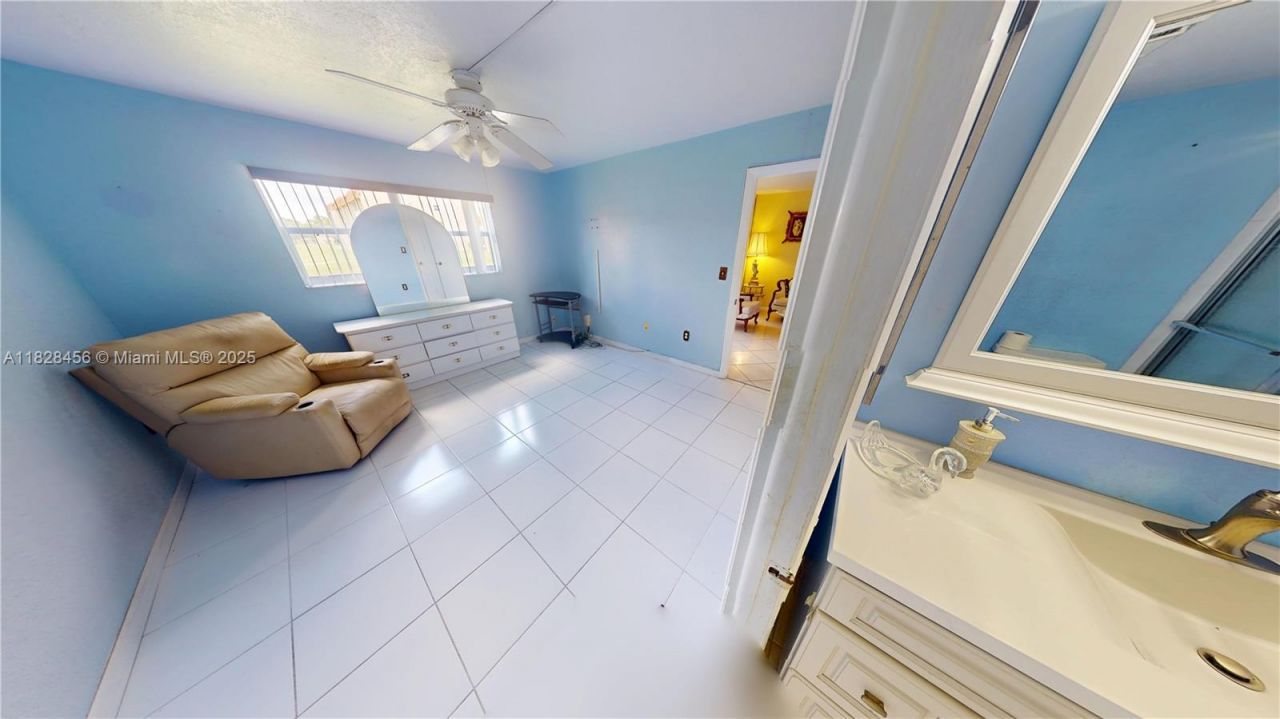 2801 N Pine Island Rd, Unit 103, Sunrise, FL 33322 Photo