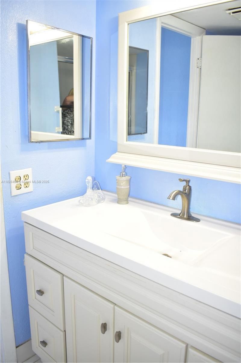 2801 N Pine Island Rd, Unit 103, Sunrise, FL 33322 Photo