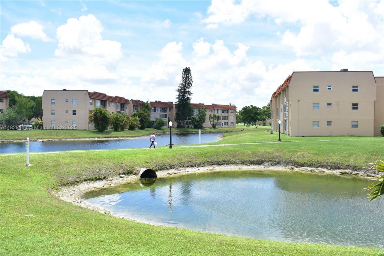 2801 N Pine Island Rd, Unit 103, Sunrise, FL 33322 Photo