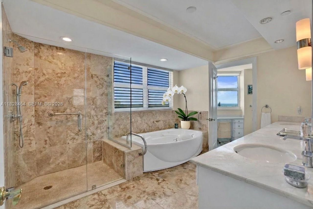 20201 E Country Club Dr, Unit 901, Aventura, FL 33180 Photo