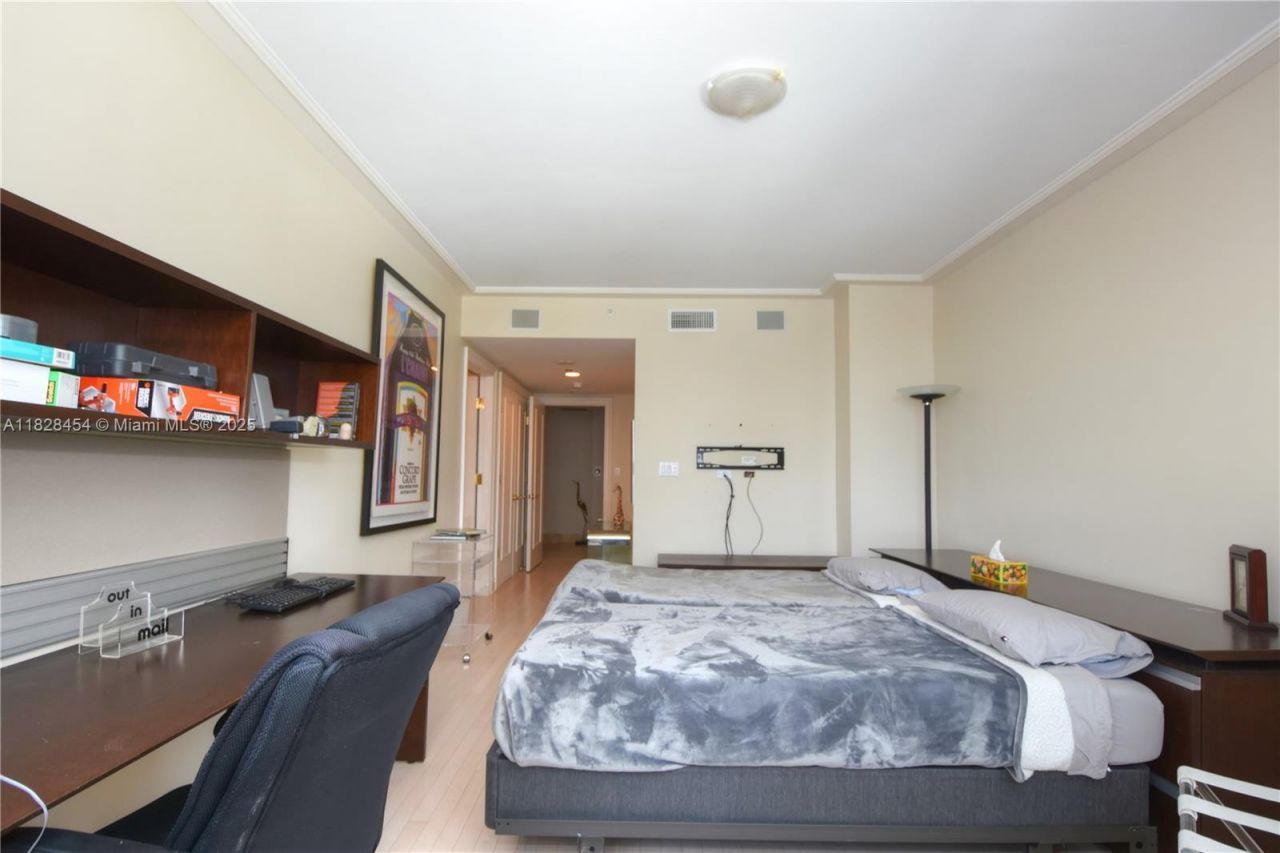 20201 E Country Club Dr, Unit 901, Aventura, FL 33180 Photo