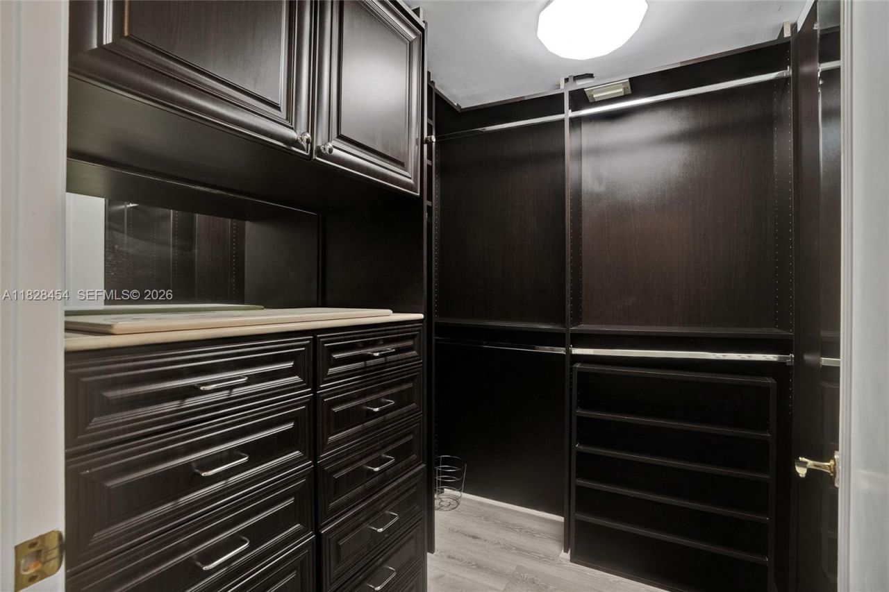 20201 E Country Club Dr, Unit 901, Aventura, FL 33180 Photo