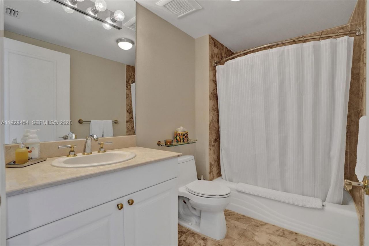 20201 E Country Club Dr, Unit 901, Aventura, FL 33180 Photo