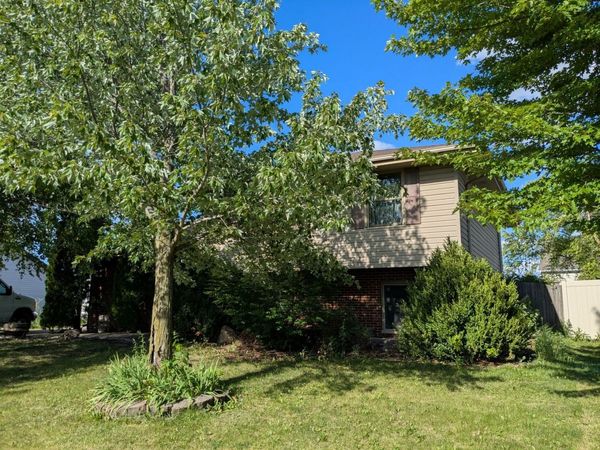 1320 Howland Drive, Joliet, IL 60431