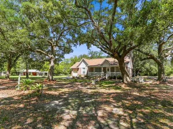 939 Avalon Blvd, Milton, FL 32583