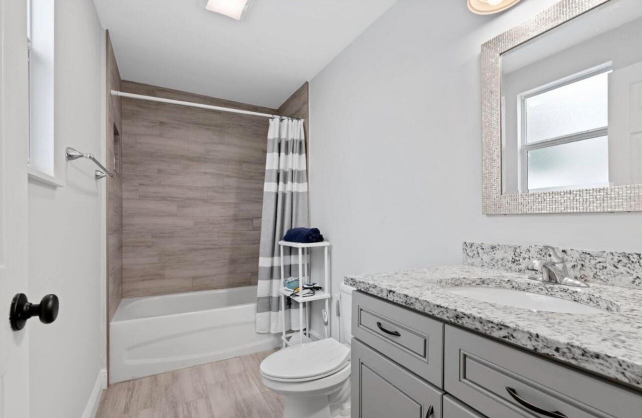 1036 Francis Street, West Palm Beach, FL 33405 Photo