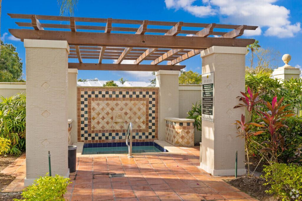 3821 SW Coquina Cove Way, Unit 205, Palm City, FL 34990 Photo