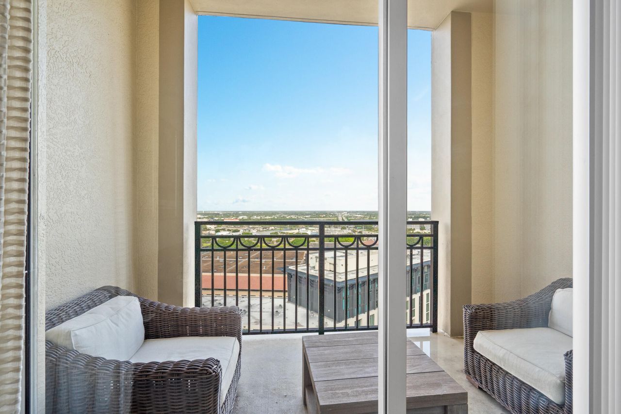 550 Okeechobee Boulevard, Unit Mph-16, West Palm Beach, FL 33401 Photo