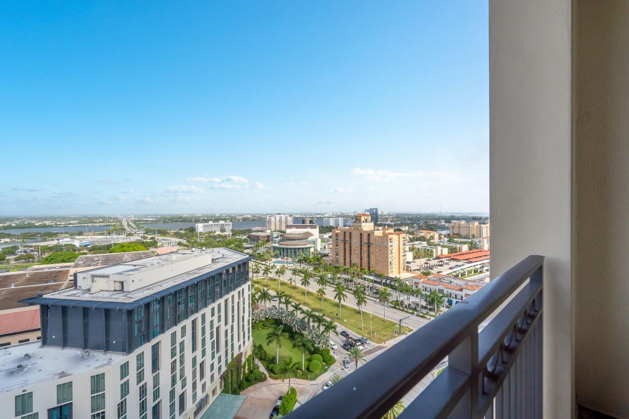 550 Okeechobee Boulevard, Unit Mph-16, West Palm Beach, FL 33401 Photo