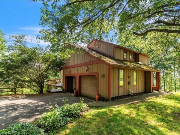 530 Perry Highway, Harmony, PA 16037