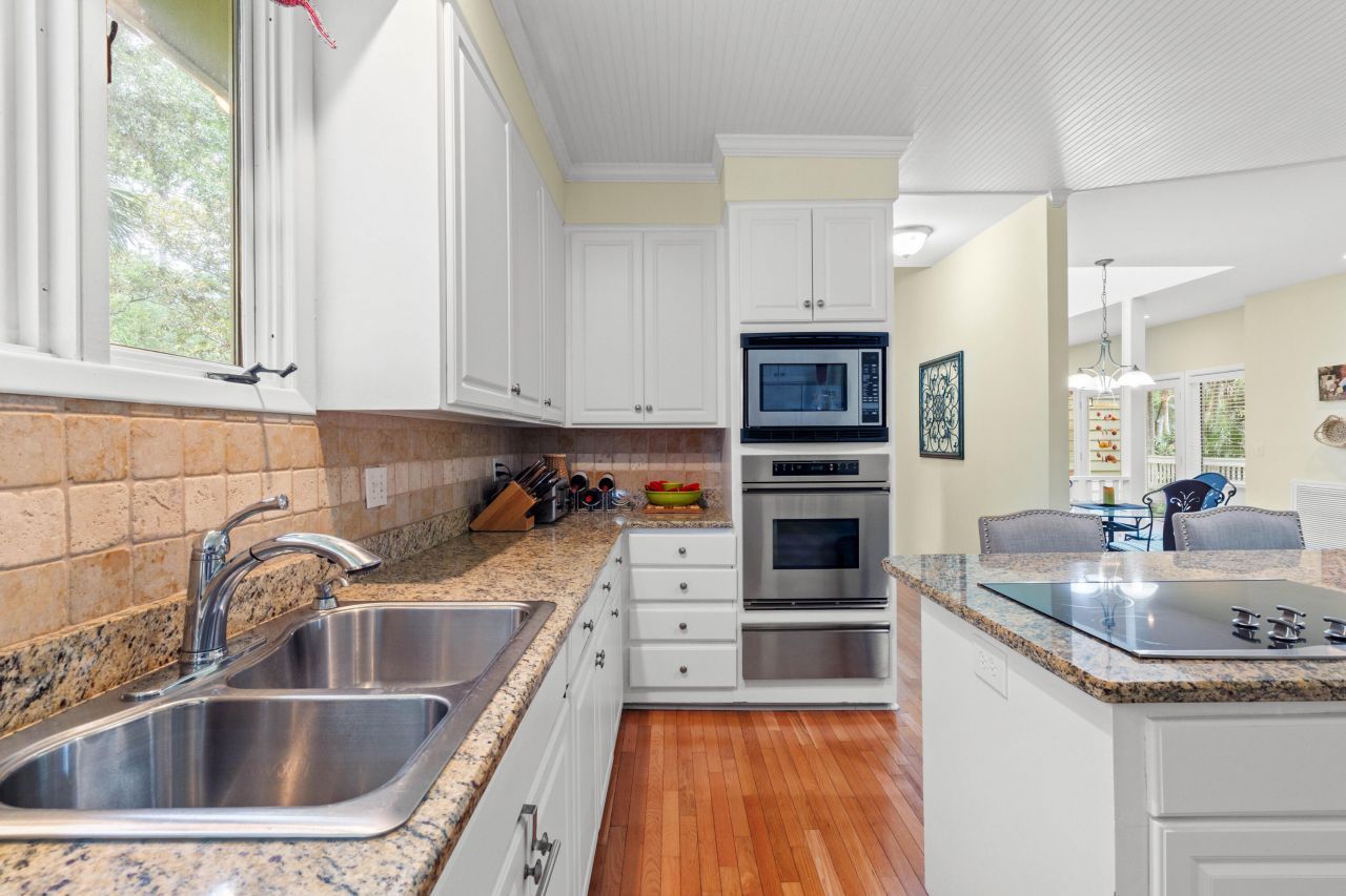 40 Greensward Road Photo 38