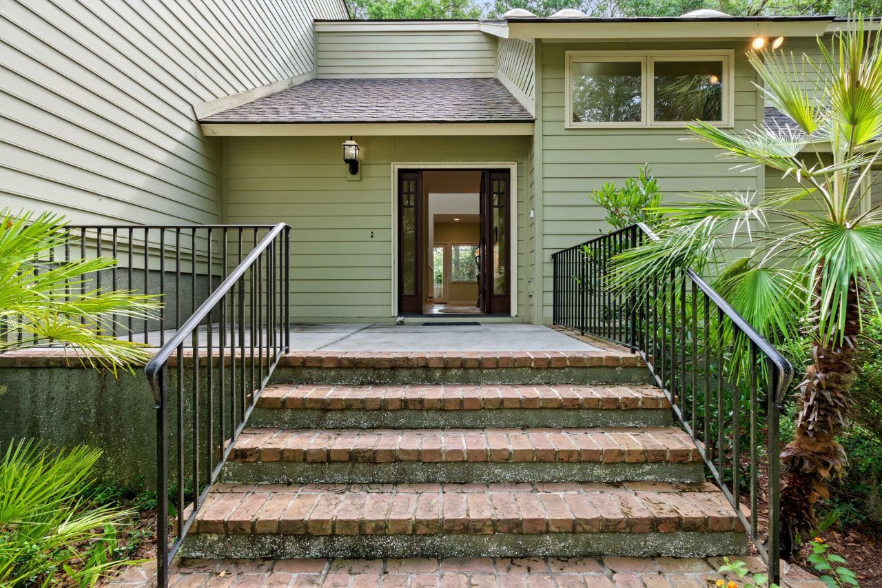 40 Greensward Road Photo 4