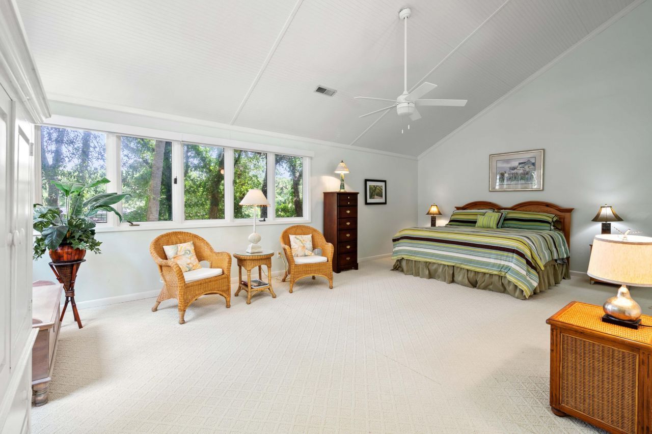 40 Greensward Road Photo 57