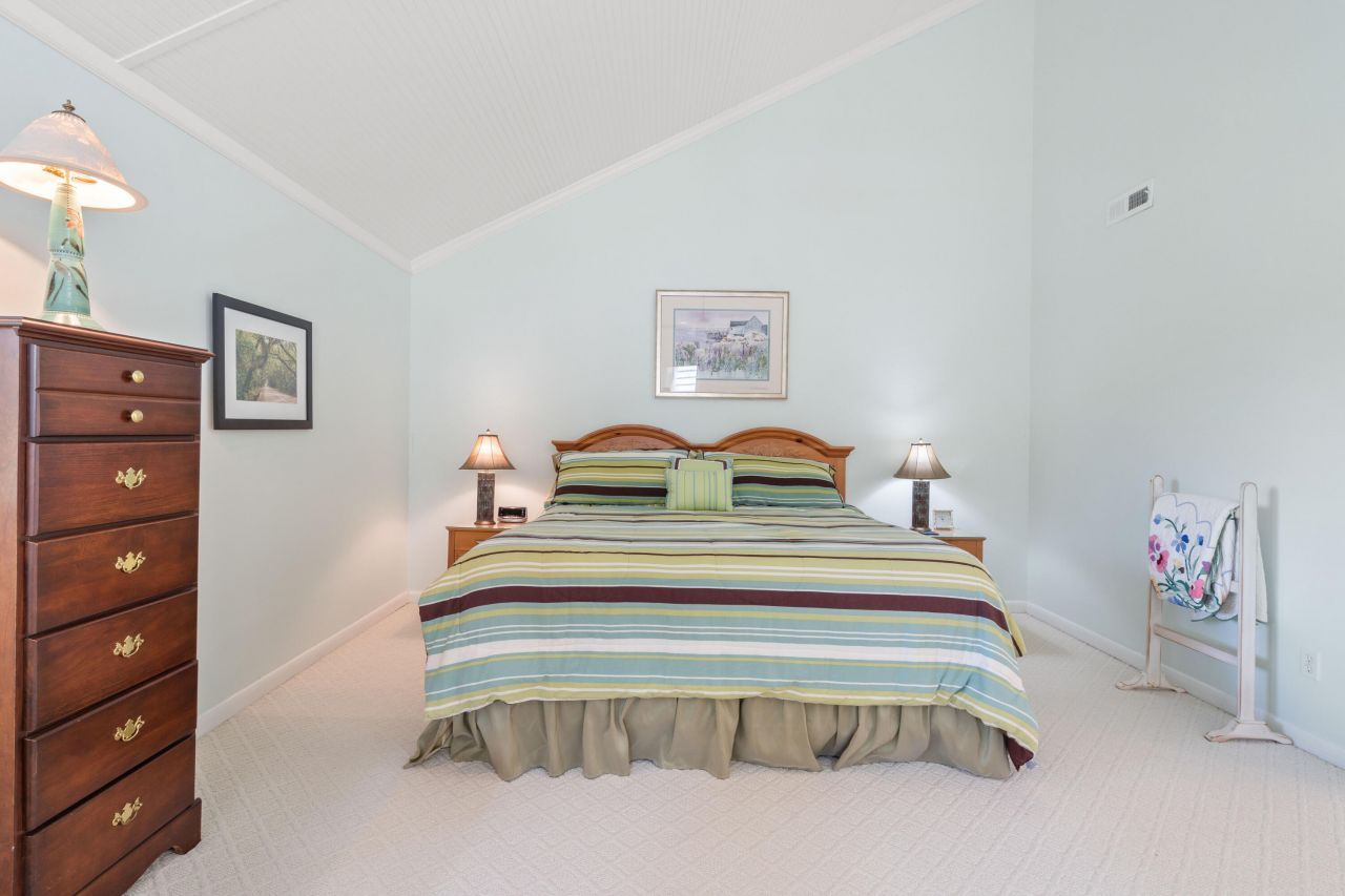 40 Greensward Road Photo 61