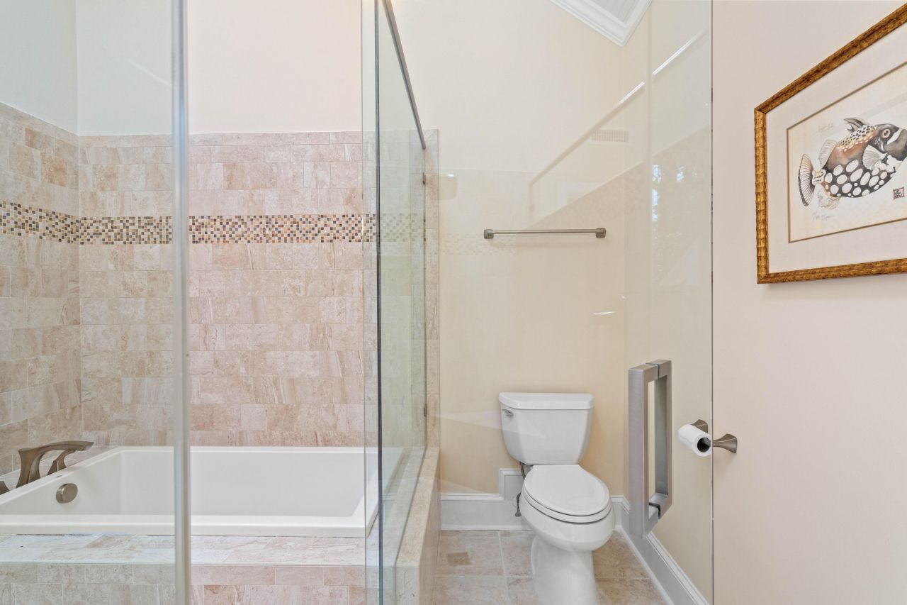 40 Greensward Road Photo 69