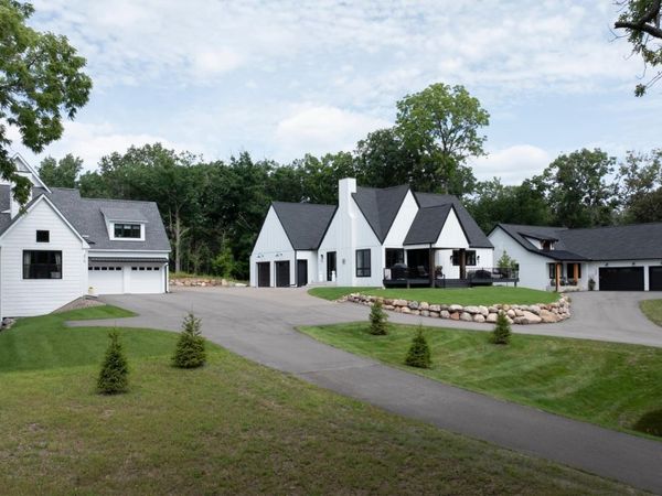 209 Quail Street, Mahtomedi, MN 55115