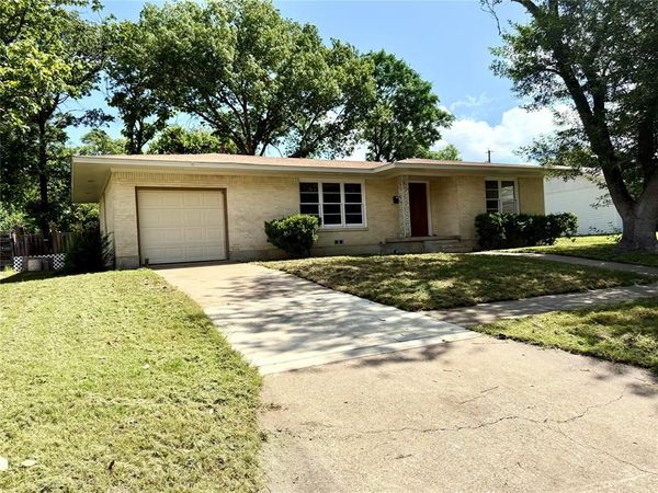 102 E Walker Avenue, Temple, TX 76501