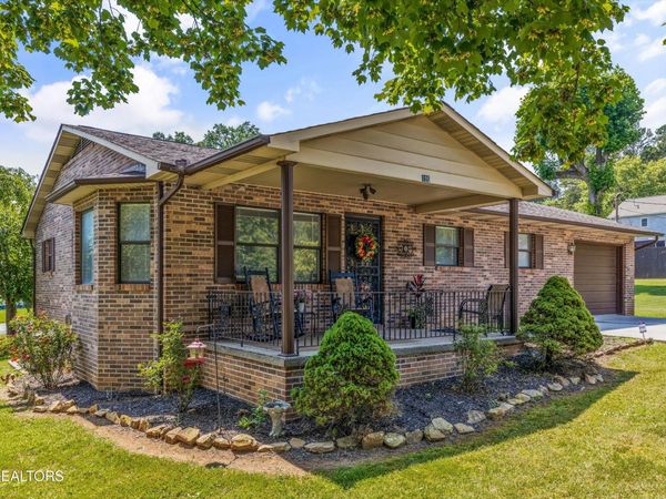 105 Seminole Rd, Knoxville, TN 37914