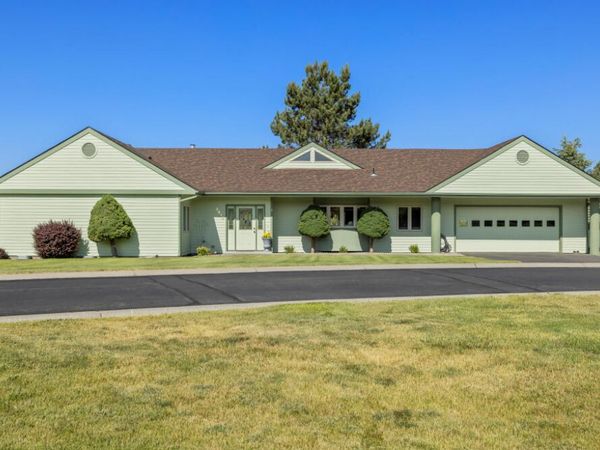 3414 Shield Crest Dr. Drive, Klamath Falls, OR 97603