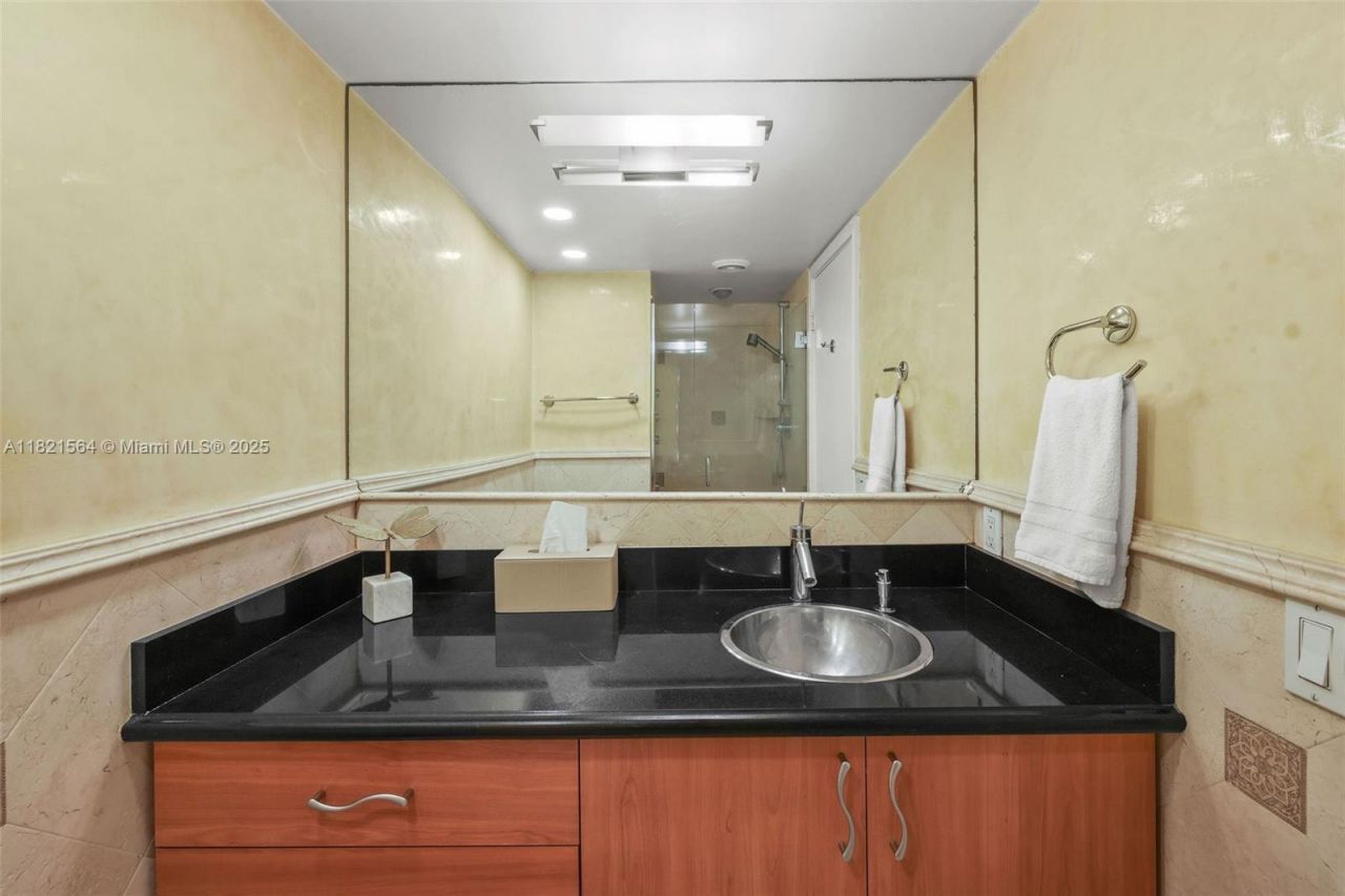 1541 Brickell Ave, Unit A2102, Miami, FL 33129 Photo