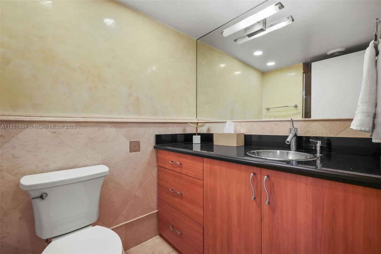 1541 Brickell Ave, Unit A2102, Miami, FL 33129 Photo