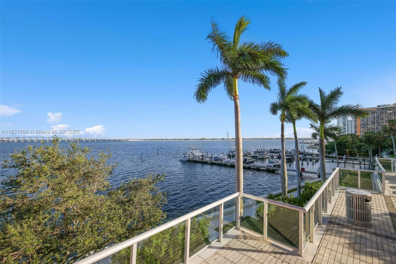 1541 Brickell Ave, Unit A2102, Miami, FL 33129 Photo