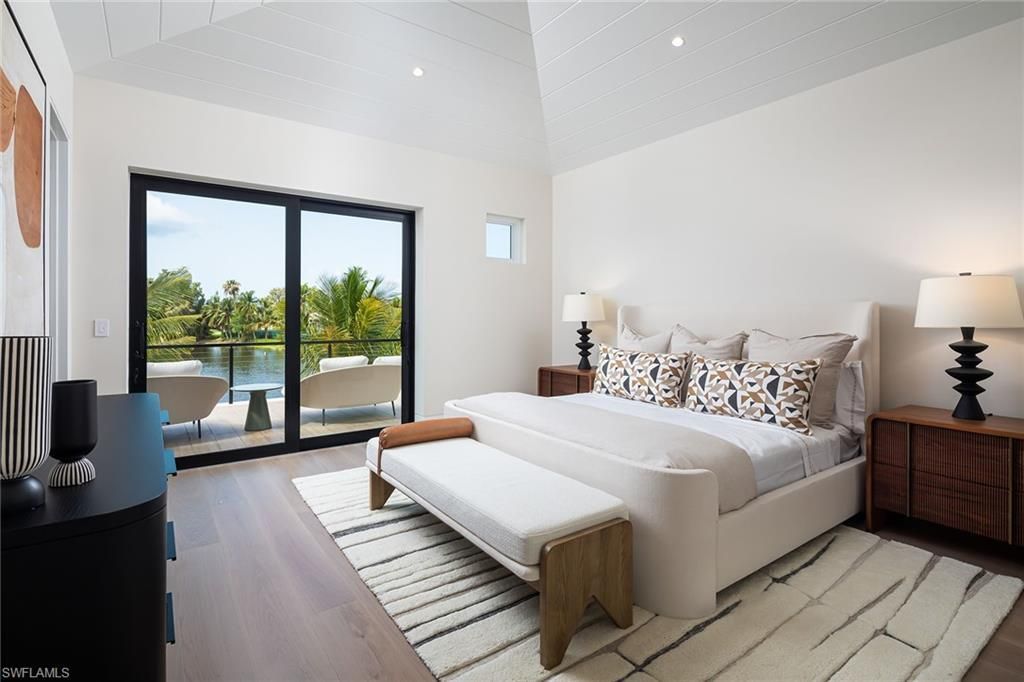 584 Banyan Blvd, Naples, FL 34102 Photo