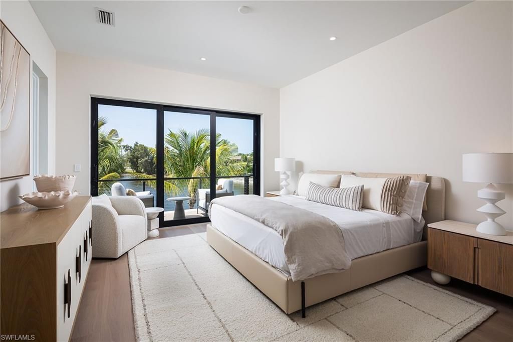 584 Banyan Blvd, Naples, FL 34102 Photo