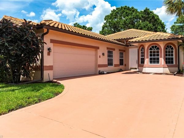 11302 Lakeland CIR, FORT MYERS, FL 33913