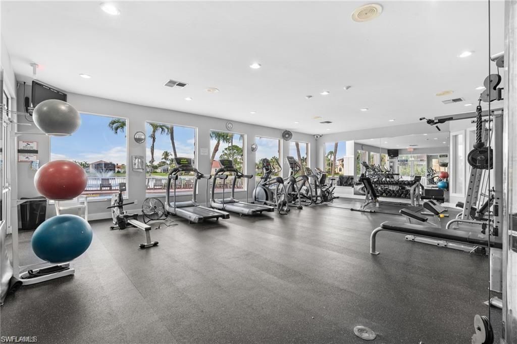11302 Lakeland Cir, Fort Myers, FL 33913 Photo