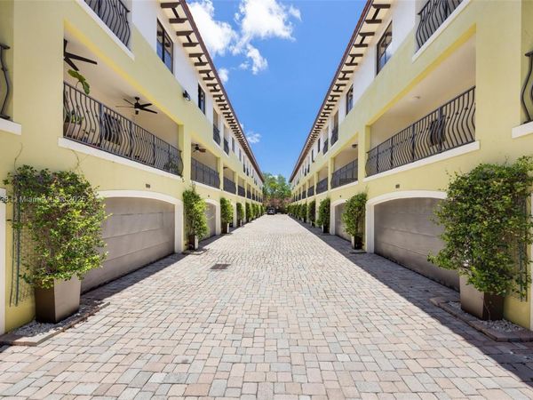 3204 Bird Ave, Unit 108, Coconut Grove, FL 33133