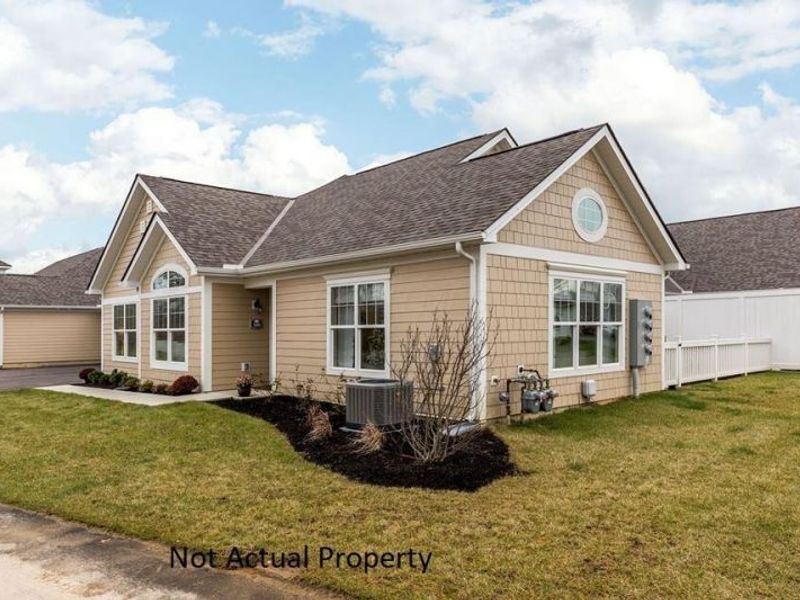 142 Narragansett Drive, Hebron, OH 43025 Photo 3