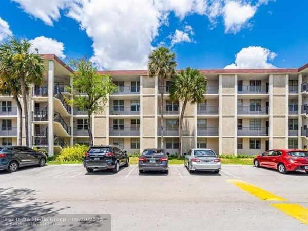 2650 NW 49th Avenue, Unit 217, Lauderdale Lakes, FL 33313