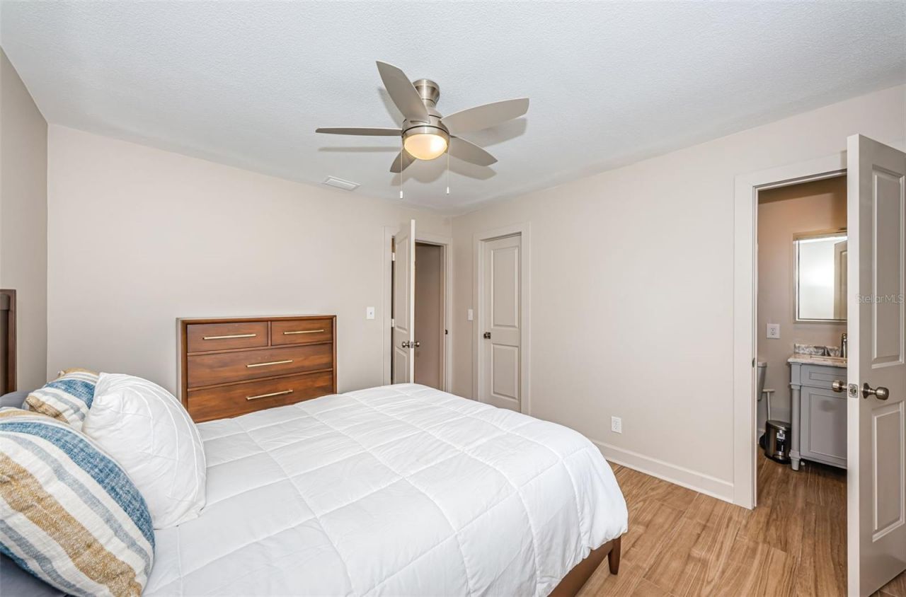 1700 Shore Acres Boulevard Ne, Saint Petersburg, FL 33703 Photo