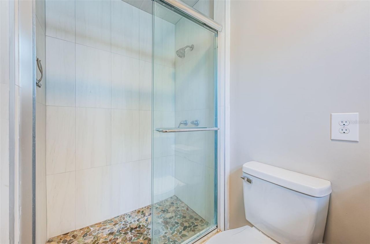 1700 Shore Acres Boulevard Ne, Saint Petersburg, FL 33703 Photo