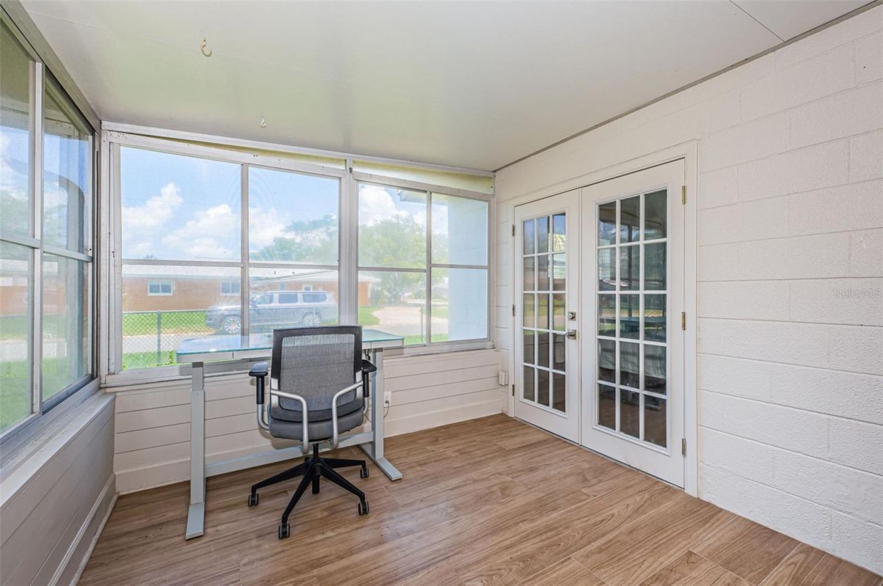 1700 Shore Acres Boulevard Ne, Saint Petersburg, FL 33703 Photo