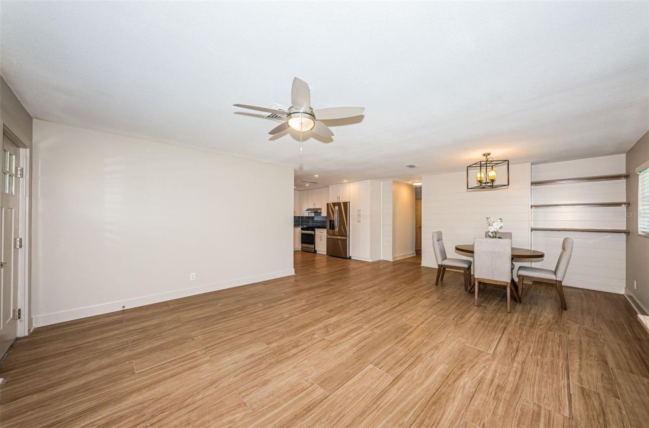 1700 Shore Acres Boulevard Ne, Saint Petersburg, FL 33703 Photo