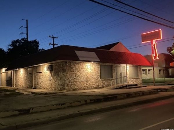 601 CUPPLES RD, San Antonio, TX 78237