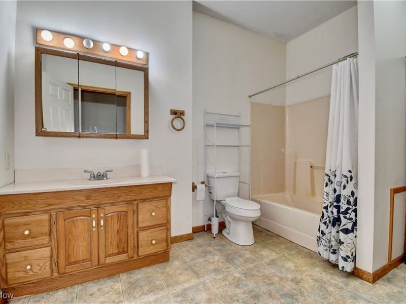 1451 Ridge Road NE, New Philadelphia, OH 44663 Photo 18