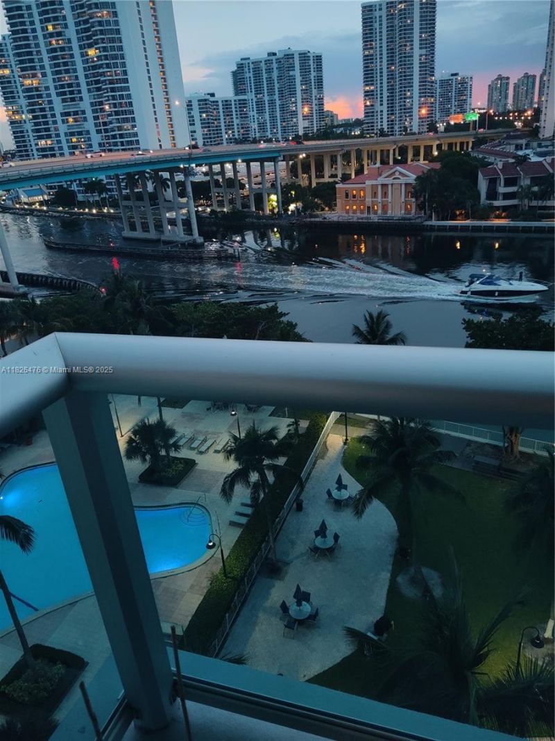 19390 Collins Ave, Unit 911, Sunny Isles Beach, FL 33160 Photo