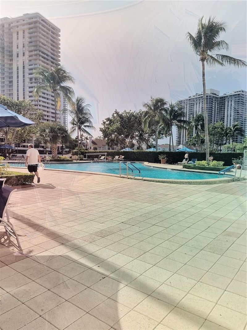 19390 Collins Ave, Unit 911, Sunny Isles Beach, FL 33160 Photo