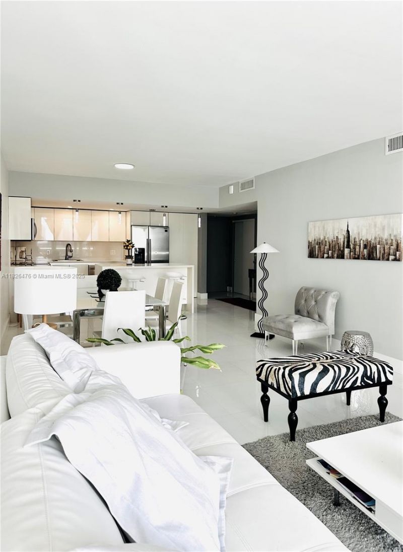 19390 Collins Ave, Unit 911, Sunny Isles Beach, FL 33160 Photo